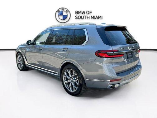 2024 BMW X7 xDrive40i