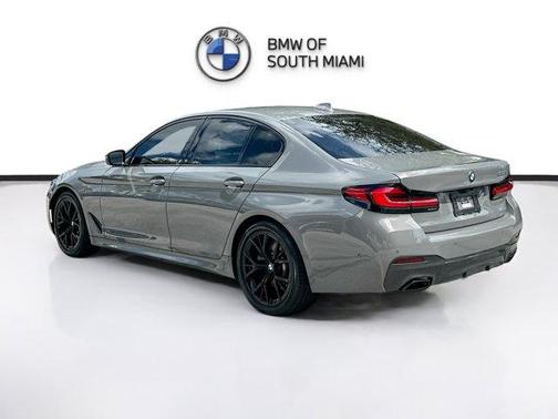 2021 BMW 530 i