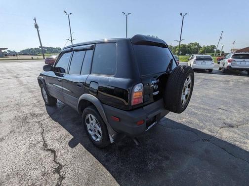 1999 Toyota RAV4 Base