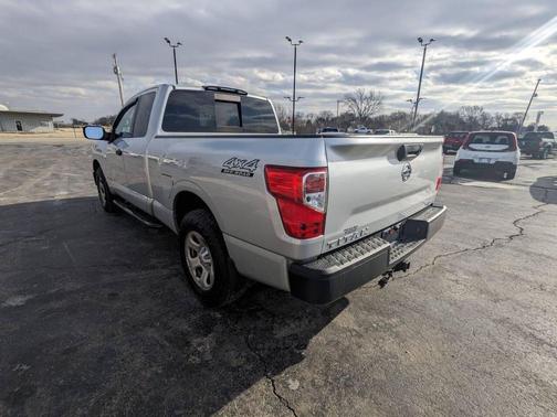 2017 Nissan Titan S
