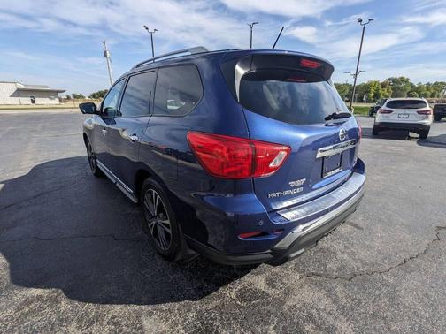 2018 Nissan Pathfinder Platinum