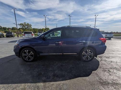 2018 Nissan Pathfinder Platinum