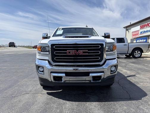 White 2019 GMC Sierra 2500 SLT