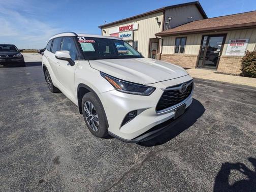 2021 Toyota Highlander XLE