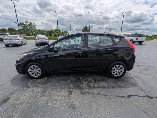 2017 Hyundai Accent SE
