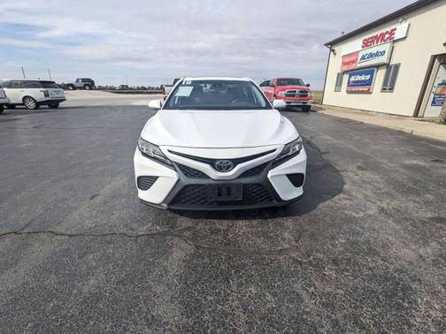 2019 Toyota Camry SE