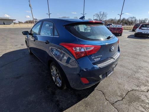 2016 Hyundai Elantra GT Base