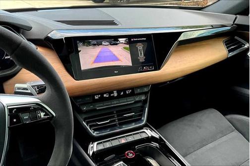 2022 Audi e-tron GT Premium Plus
