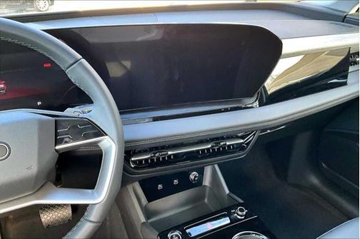 2025 Audi Q6 e-tron Premium