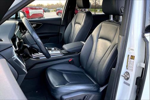 2021 Audi Q7 45 Premium Plus