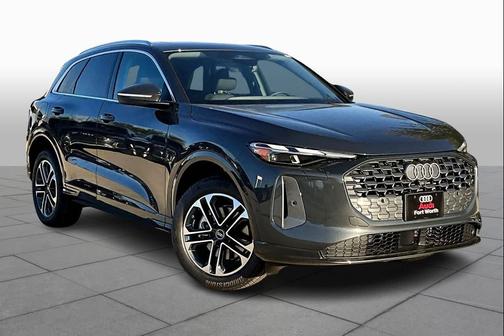 2025 Audi Q5 Premium TFSI quattro S tronic