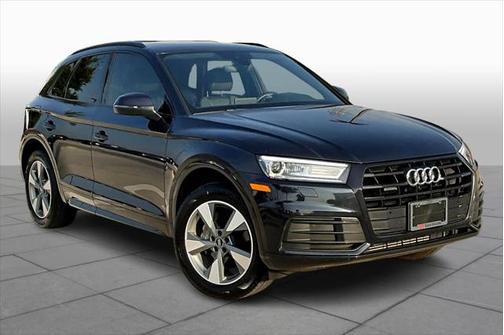 2020 Audi Q5 45 Titanium Premium