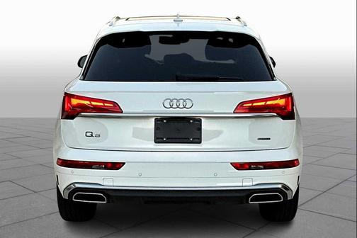 2023 Audi Q5 45 S line Premium
