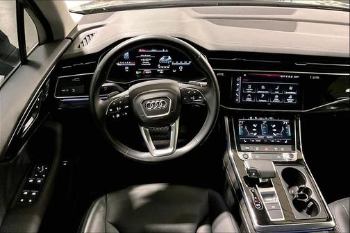 2023 Audi Q7 45 Premium
