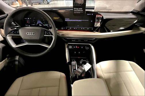 2025 Audi Q5 Premium Plus TFSI quattro S tronic