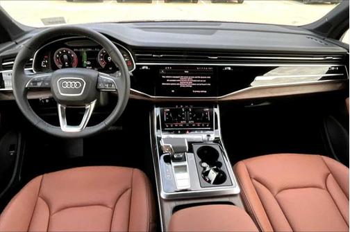2025 Audi Q7 55 Premium Plus