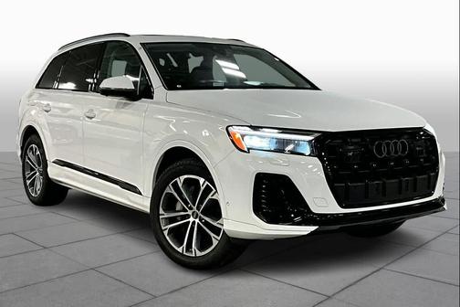2026 Audi Q7 45 Premium