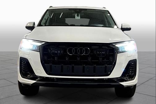 2026 Audi Q7 45 Premium