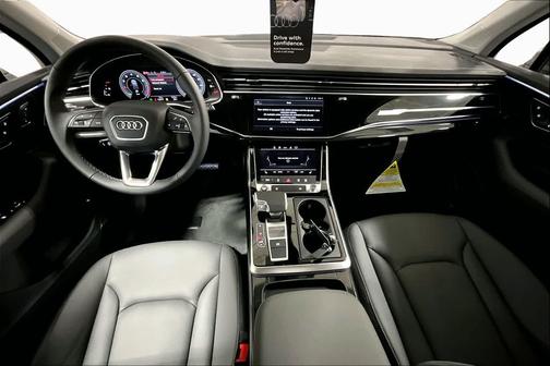 Glacier White m 2026 Audi Q7 45 Premium