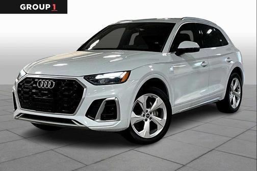 2022 Audi Q5 45 S line Premium Plus