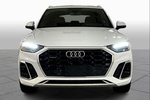 2022 Audi Q5 45 S line Premium Plus