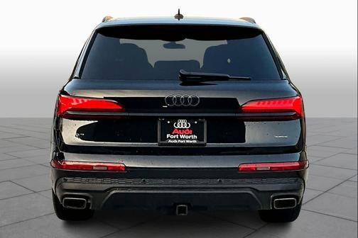 2025 Audi Q7 55 Prestige