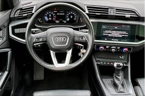 2022 Audi Q3 45 S line Premium