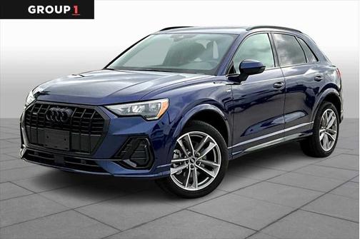 2022 Audi Q3 45 S line Premium