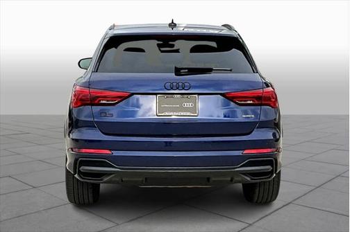 2022 Audi Q3 45 S line Premium