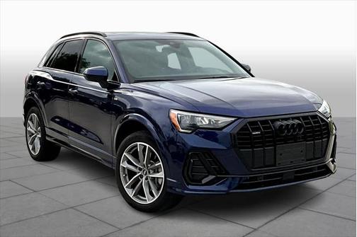 2022 Audi Q3 45 S line Premium