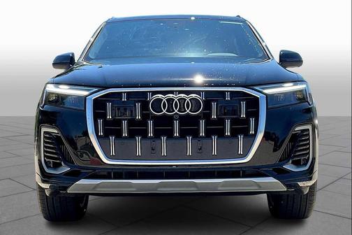 2025 Audi Q7 55 Premium Plus