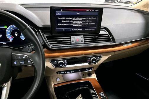 2023 Audi Q5 40 Premium Plus