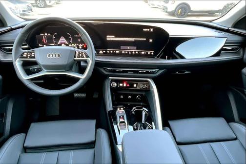 2025 Audi Q5 Premium Plus TFSI quattro S tronic