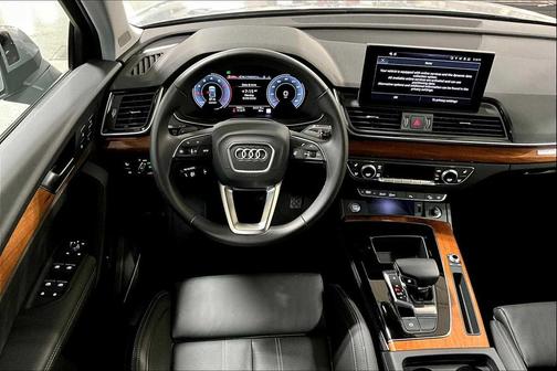 2025 Audi Q5 40 Premium Plus