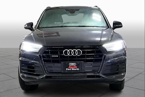 2020 Audi Q5 45 Titanium Premium
