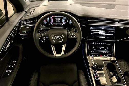 2025 Audi Q7 55 Prestige