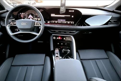 2025 Audi Q5 Premium Plus TFSI quattro S tronic