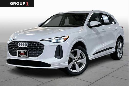 Glacier White Metallic 2026 Audi Q5 Premium Plus TFSI quattro S tronic