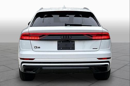 WHITE 2022 Audi Q8 55 Premium Plus