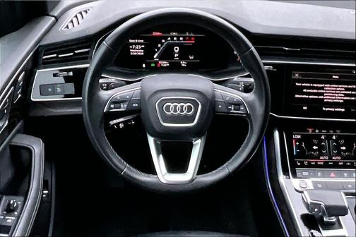 WHITE 2022 Audi Q8 55 Premium Plus