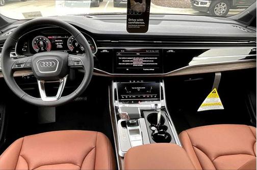 2025 Audi Q7 55 Premium Plus