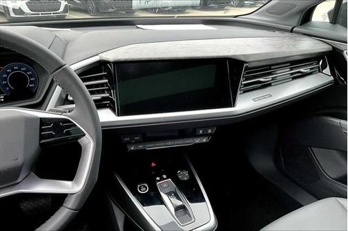 2025 Audi Q4 e-tron Premium 45 quattro