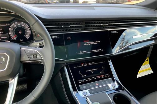 2025 Audi Q8 55 Premium Plus