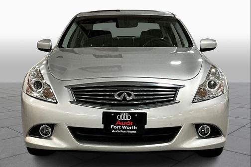 2015 INFINITI Q40 Base