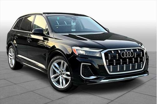 2025 Audi Q7 55 Premium Plus