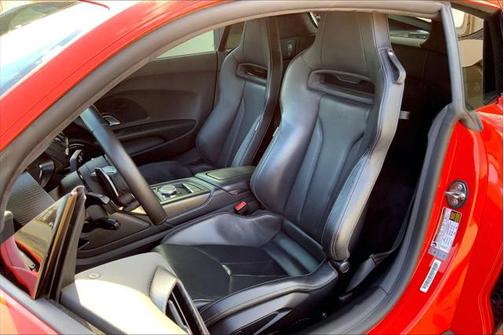 2017 Audi R8 5.2 V10 plus