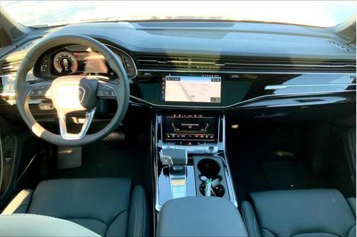 2025 Audi Q7 55 Prestige