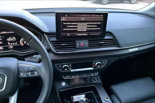 2023 Audi Q5 45 S line Premium Plus