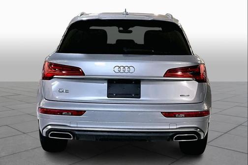 2023 Audi Q5 45 S line Premium