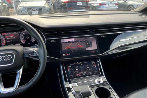 2025 Audi Q7 55 Premium Plus